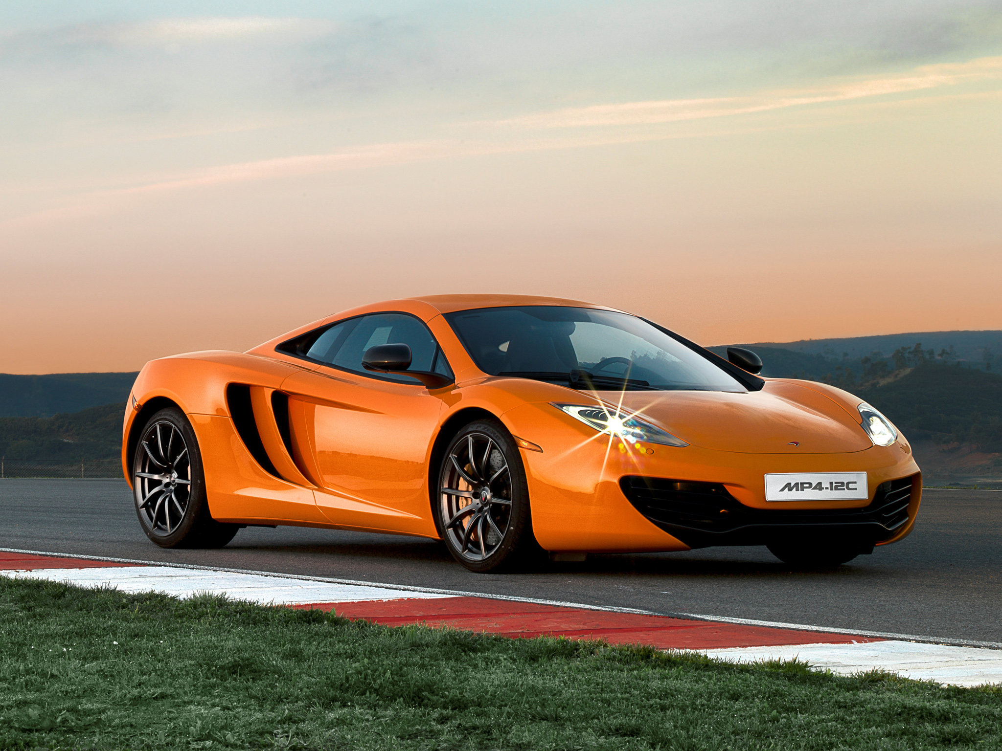 McLaren MP4-12C